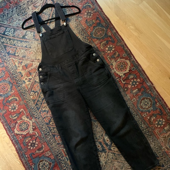 Old Navy O.G. Straight Black Jean Overalls - Picture 4 of 7